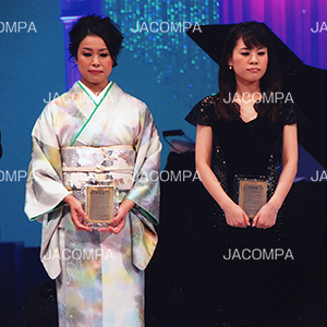 山本あき「十六夜化粧」 みやさと奏「ながれ星」