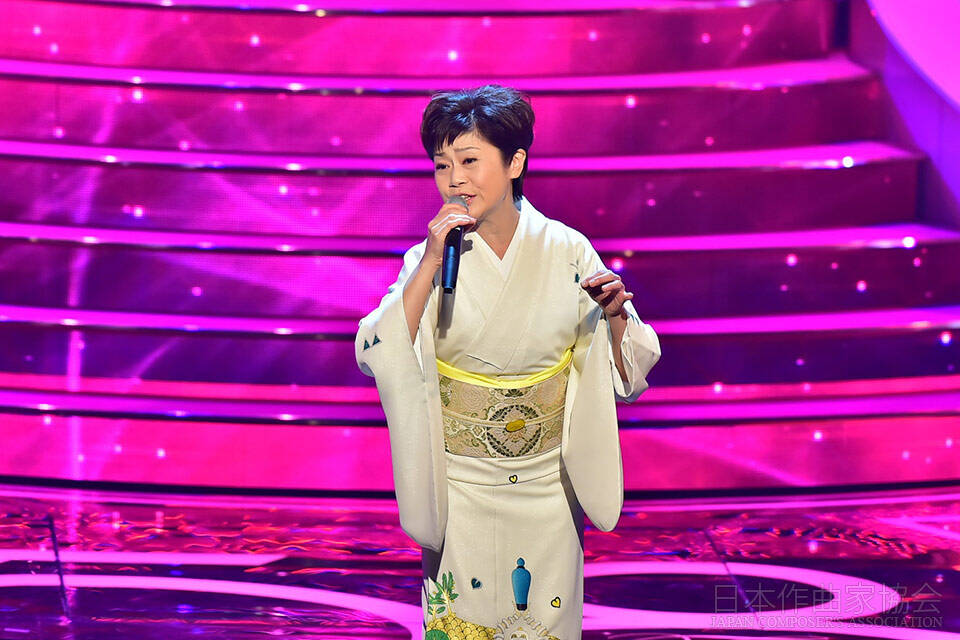 岡 千秋 曲名:「命の恋」 歌唱:神野美伽