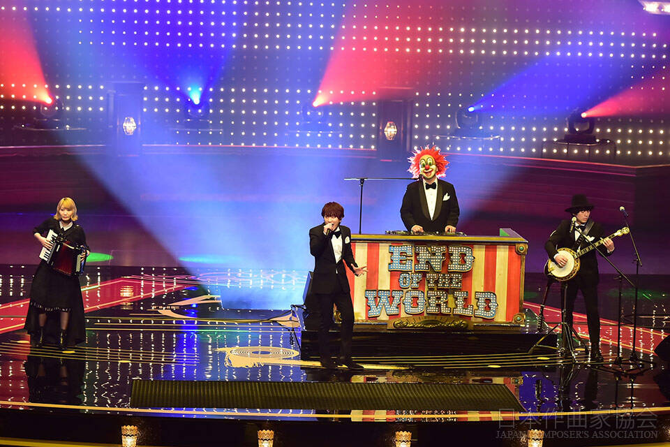 SEKAI NO OWARI　　　曲名：「Hey Ho」　歌唱：SEKAI NO OWARI