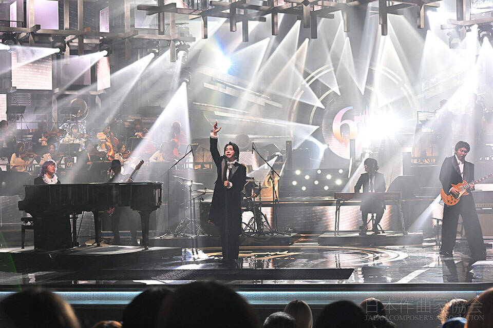 「ダーリン」 Mrs. GREEN APPLE<br>作曲・作詩：大森元貴　編曲：伊藤 賢、大森元貴